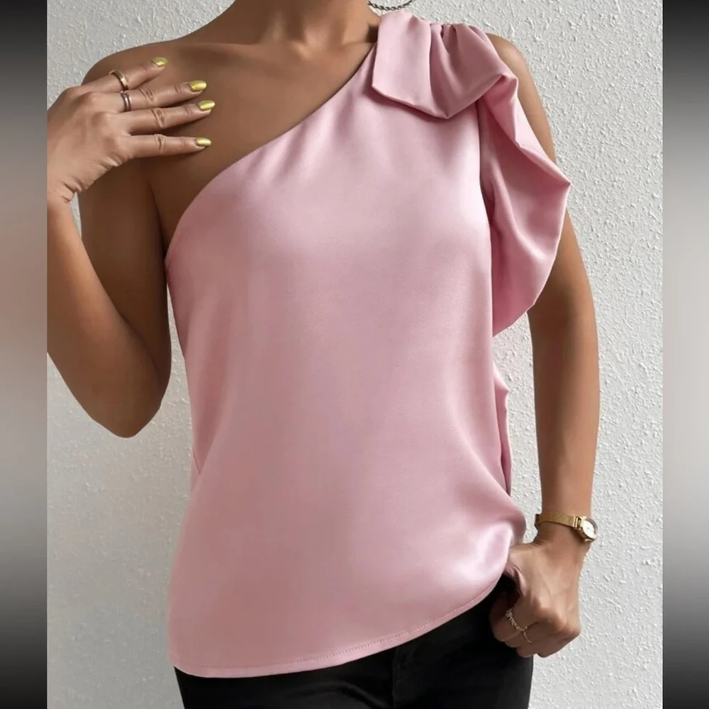 Luxe pink one shoulder satin blouse - Picture 4 of 6